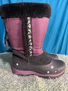 BAFFIN Women’s Winter Snow Boots - Purple and Black